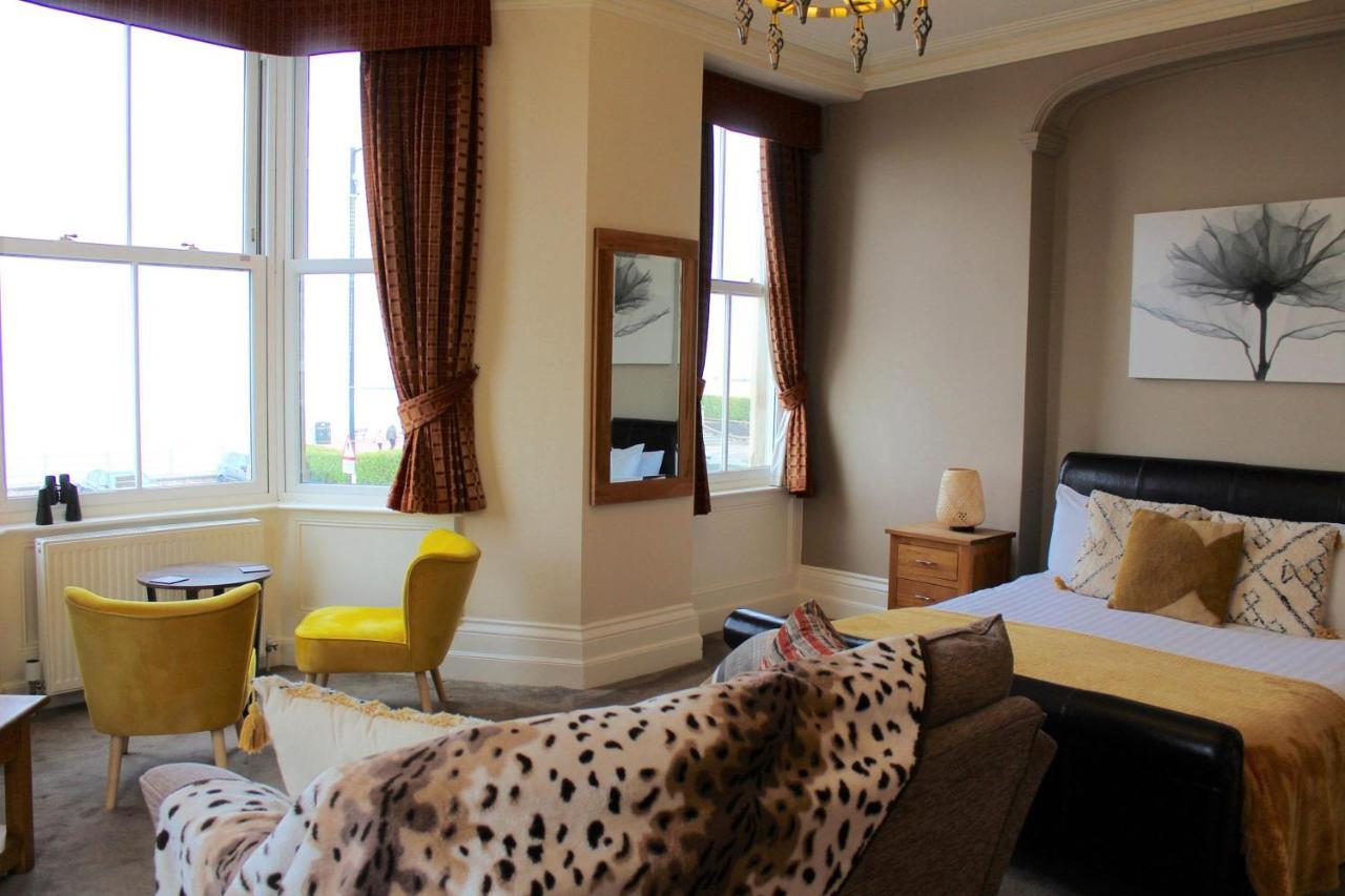 The Crown 4* Моркам